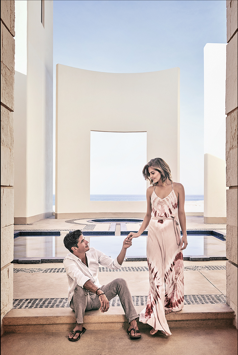 Kevin Steele - a young couple among unique architecture